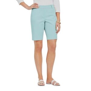 Vince Camuto Women's New Light mint green Bermuda Walking Shorts Size 8
